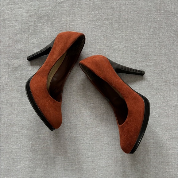 Apt. 9 Shoes - Apt. 9 vintage rust orange work academia heels.